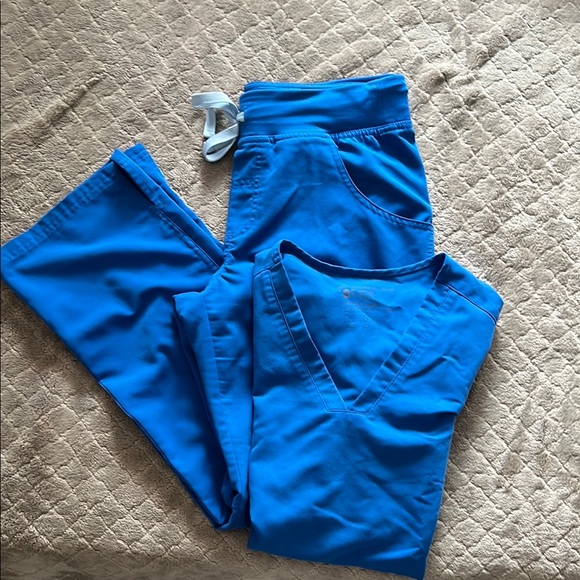 Figs Royal Blue Scrub Set - Picture 1 of 4